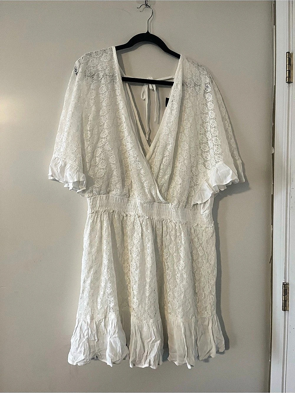 City Chic White Floral Lace Mini Dress 20 Flutter Sleeve Cottagecore Romantic